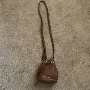Small bucket bag